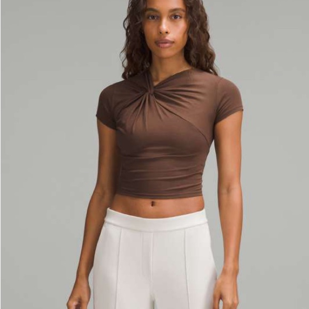 Lululemon size small asymmetrical front twist t-shirt-Java - Women